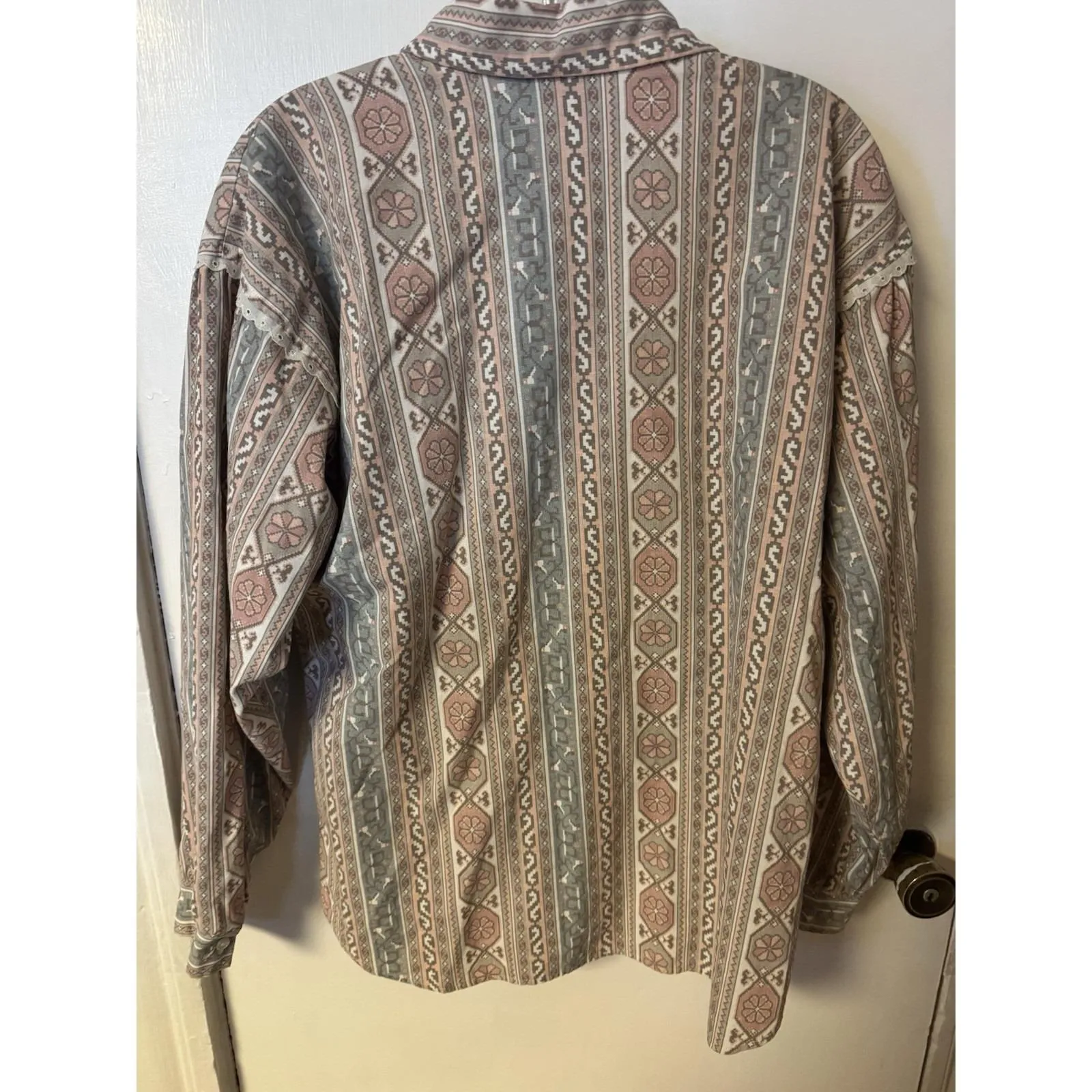 Vintage 90s Roper Western Blouse Made USA Southwestern Aztec Print Lace Trim Med - Image 10