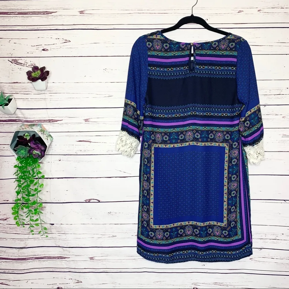 Peach Love Blue & Purple Boho Crochet Lace Sleeve Shift Dress Size Small - Image 8