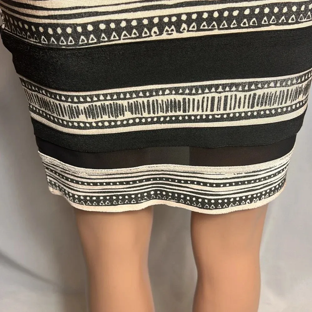 2B Bebe Skirt Size XS Geometric Midi Office Siren Officecore Corpcore Black - Image 4