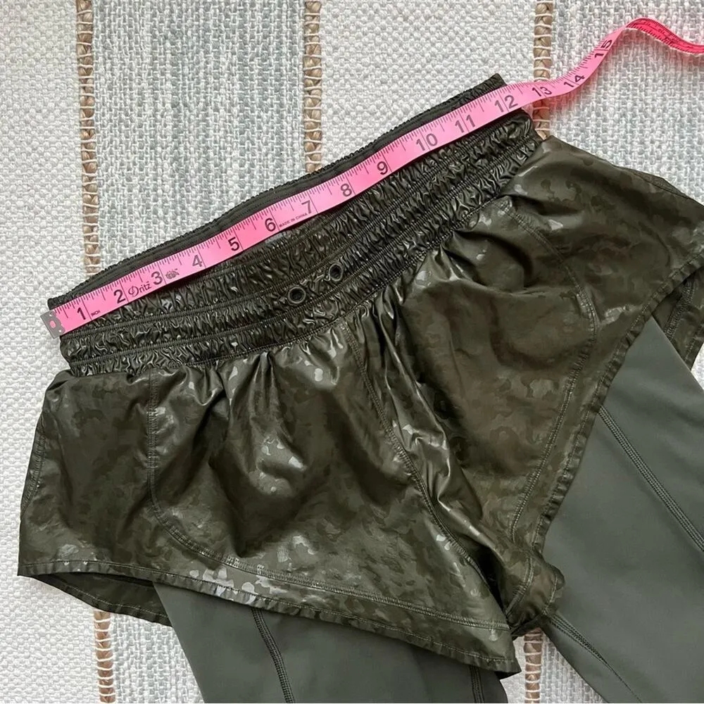 Athleta Rainier 2 in 1 Green Animal Print Tight With Shorts Women’s XS Petite - Image 4