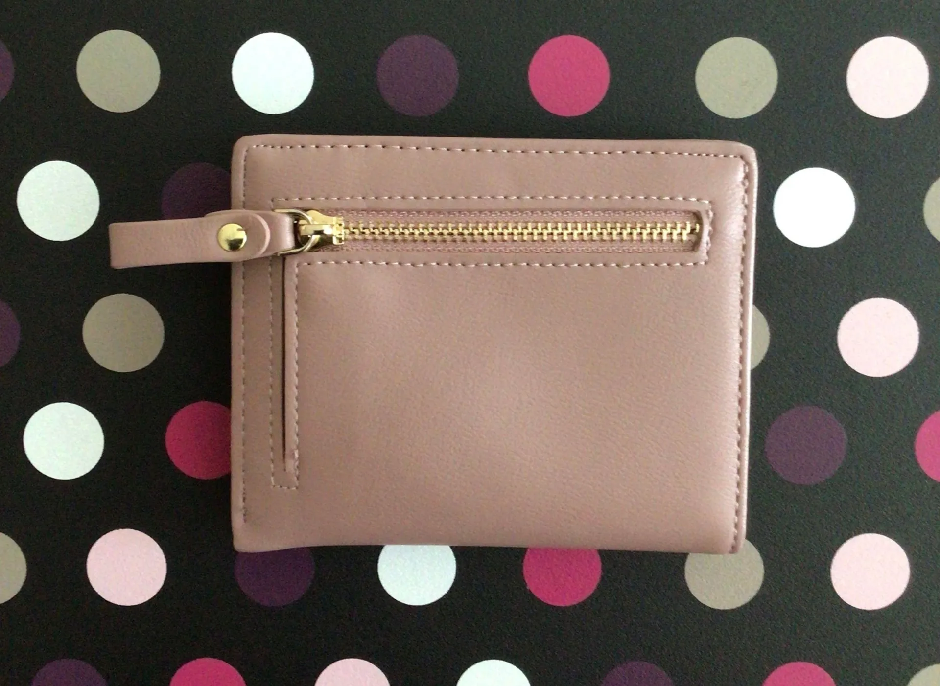 Small Slim Mini Bifold Wallet - Image 2