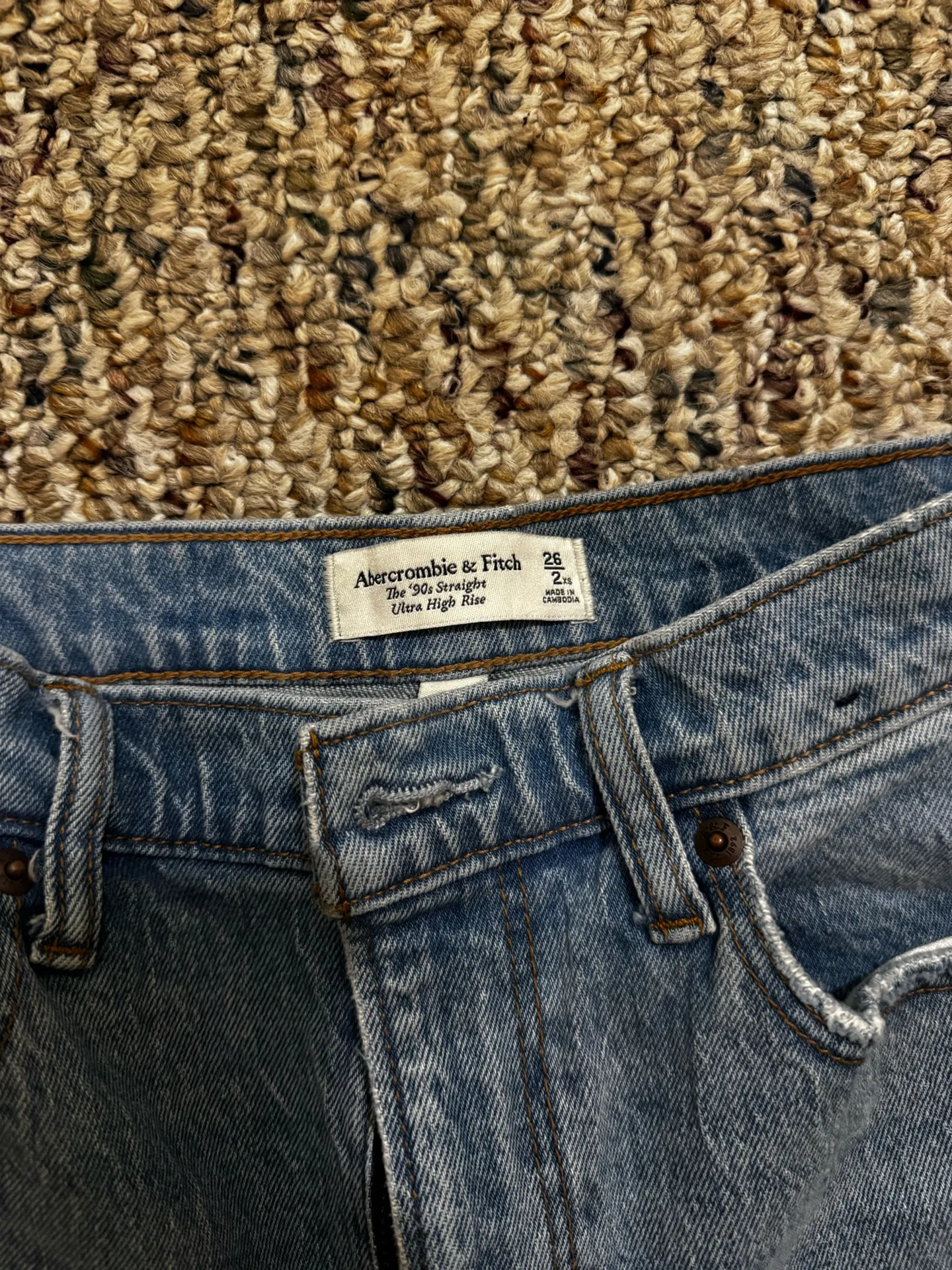 Abercrombie Straight Black Denim Jeans 90s Ultra High-Rise  - Image 2