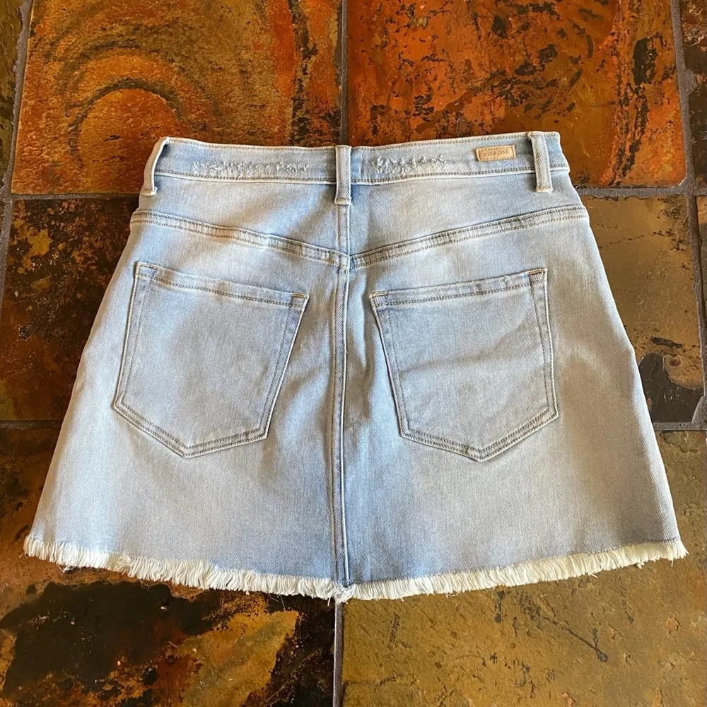 Sneak Peek Jean Skirt Blue Size M - Image 2