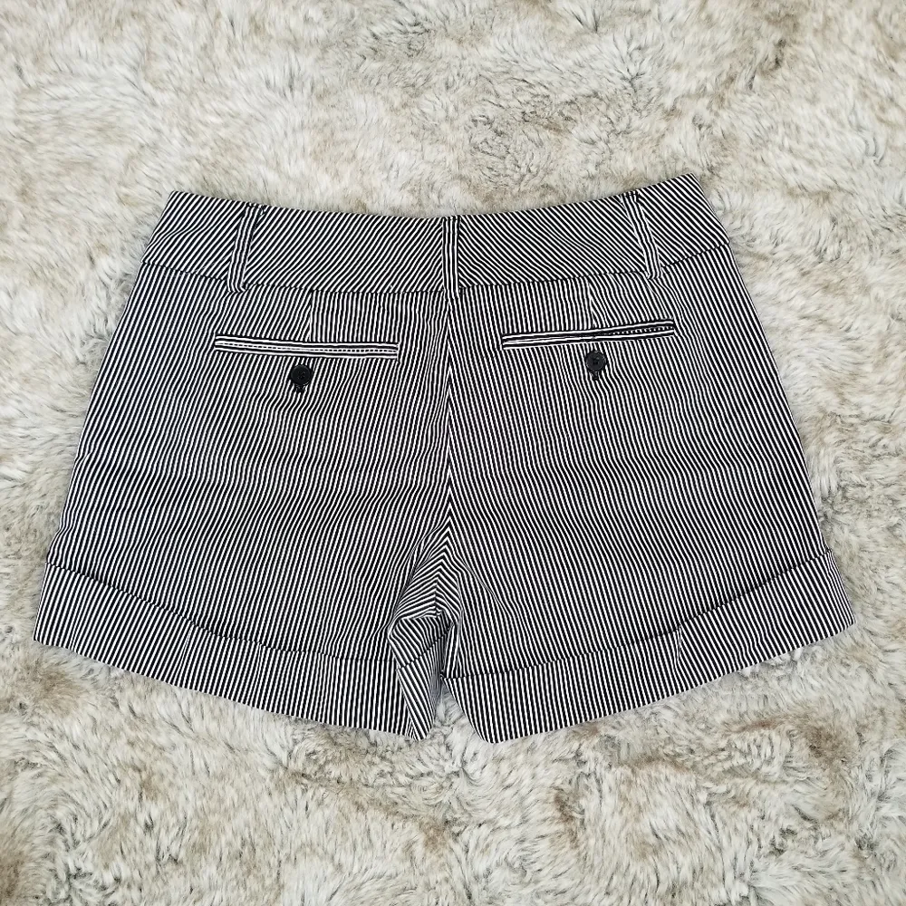 New York & Company Micro-Stripe Folded Hem Shorts - Image 4
