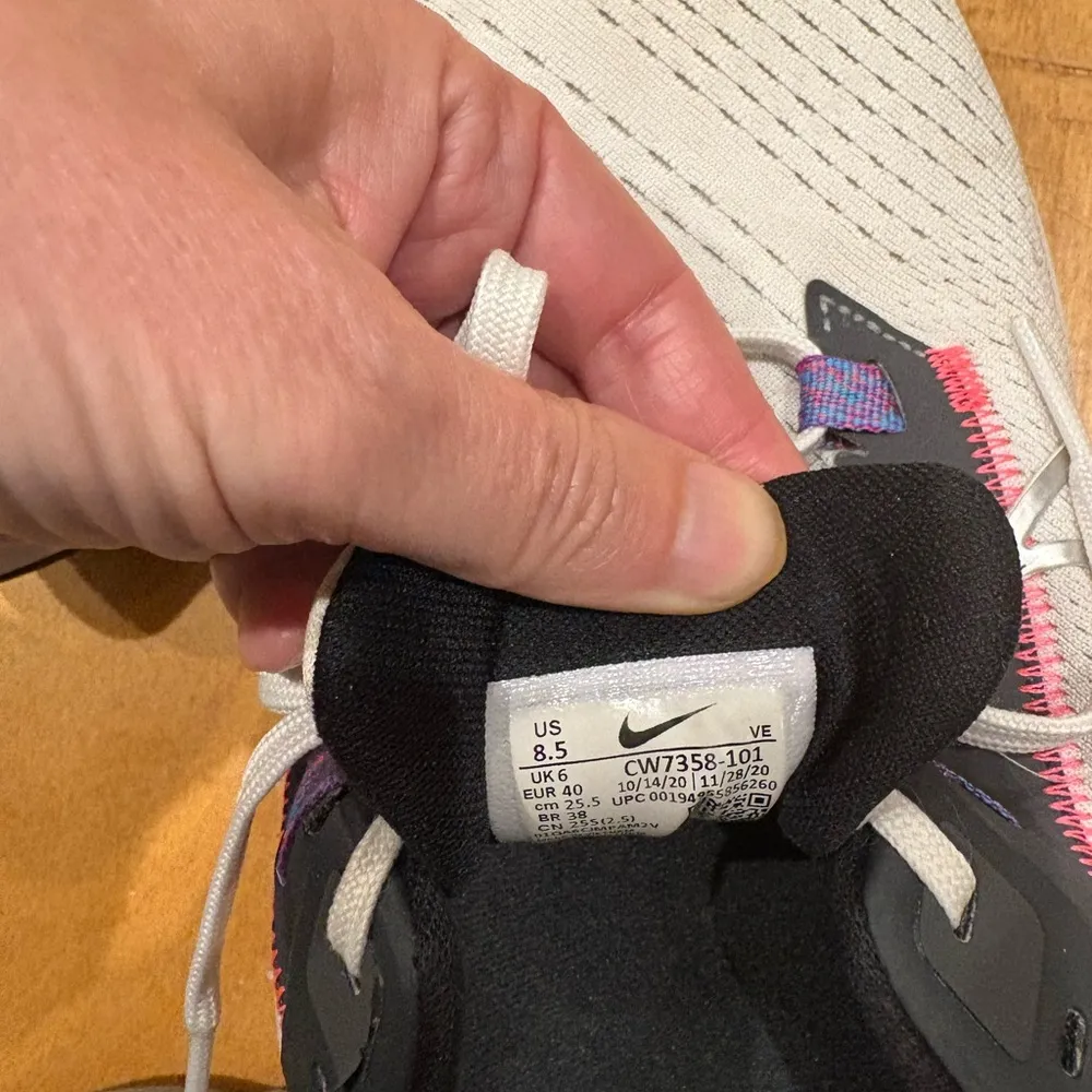 Nike Air Zoom Pegasus 38 running women shoes 8.5 - Image 5