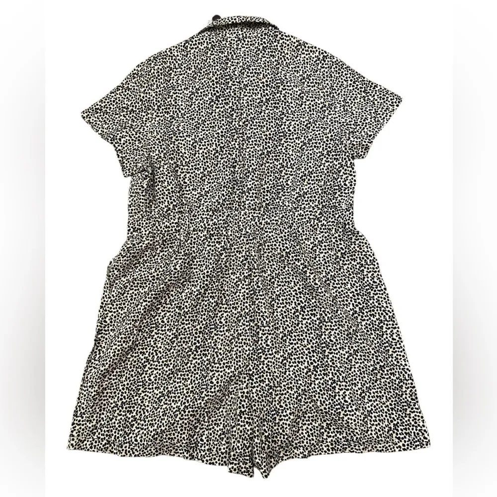 Belted short sleeve collared safari romper - Image 4