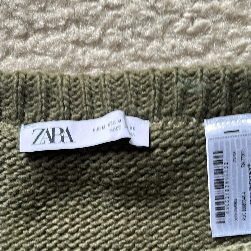 Zara Olive Green Knit Skirt - Image 3