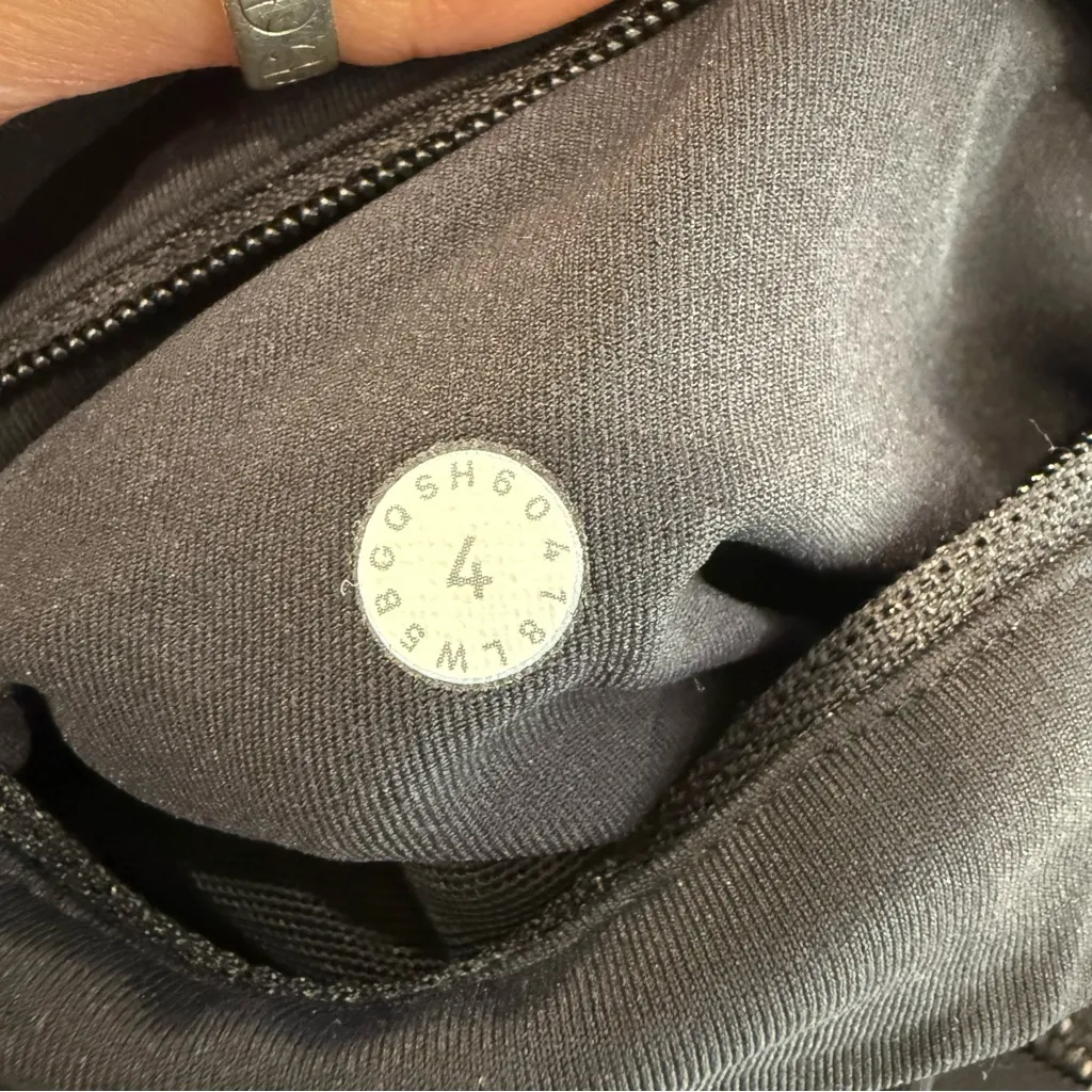 Lululemon Athletica Speed Wunder Reflective Tight Women’s 4 Black/Gold Striped - Image 9