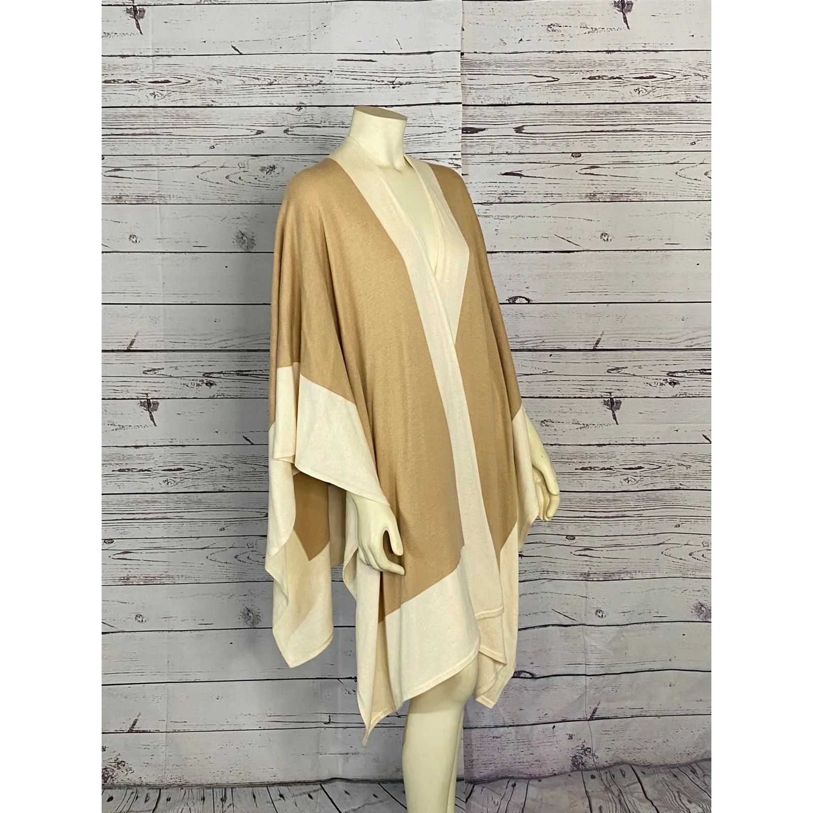 Lauren Ralph Lauren Two-Tone Knit Ruana, cape, shawl size large - Image 6