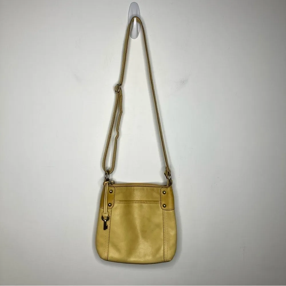 Fossil vintage‎ yellow leather crossbody bag - Image 7