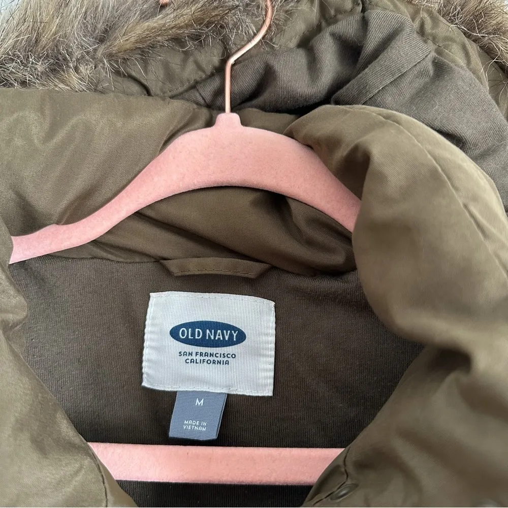 Army Green Hooded Puffer Vest Faux Fur Trim sz Medium - Image 3