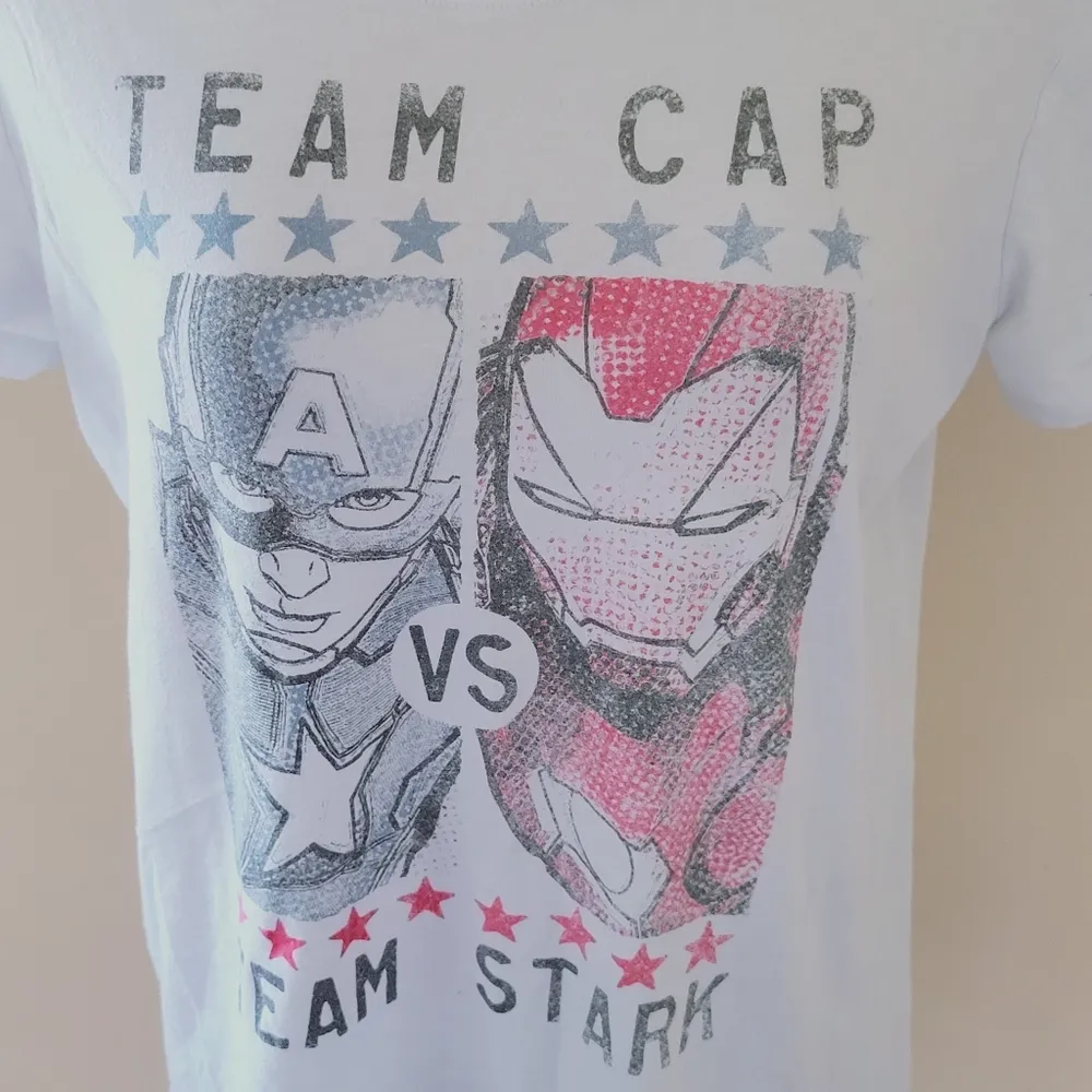 DC Comic Marvel Civil War tee size medium - Image 4