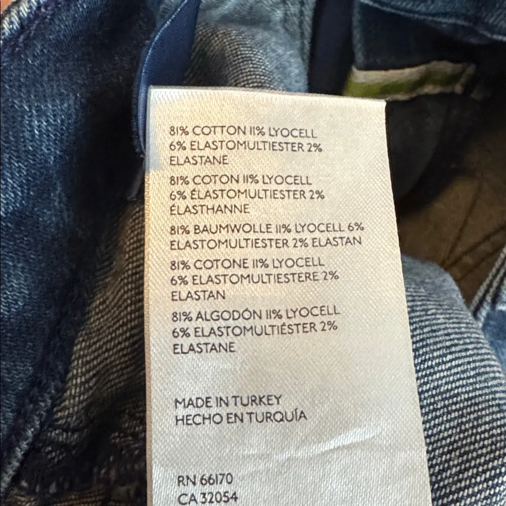 Pilcro The Icon Low-Rise Flare Jeans Anthropologie 28T - Image 9