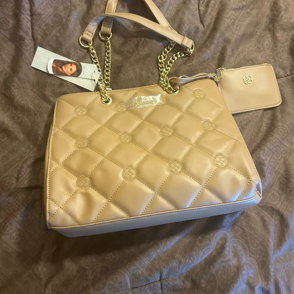 Daisy Fuentes satchel bag - Image 2