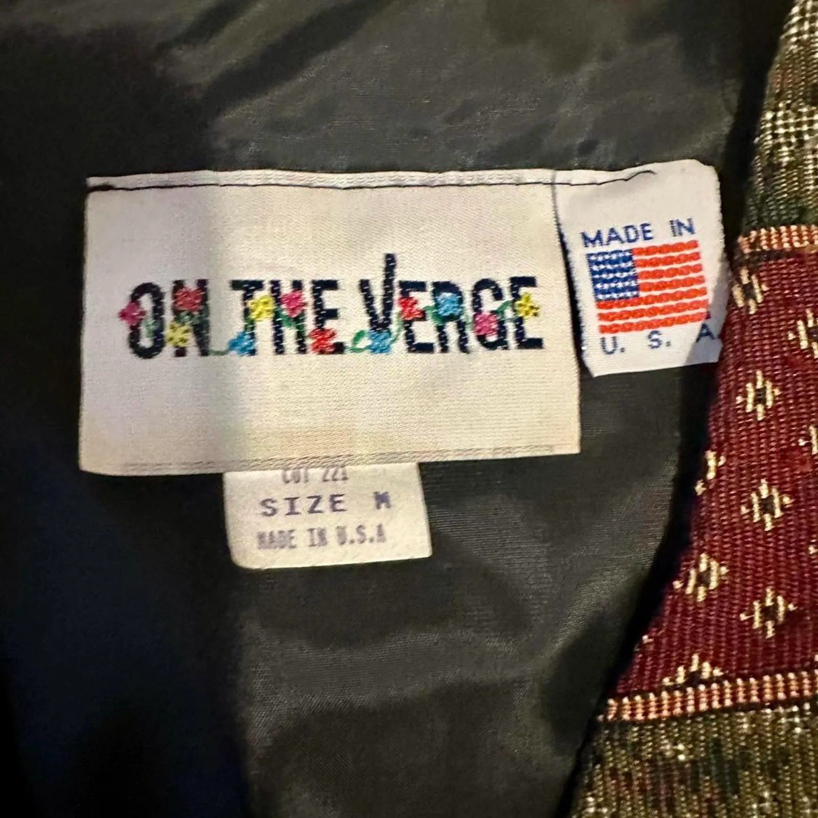 Unique vintage 90s burgundy Victorian golfing scene tapestry vest. - Image 4