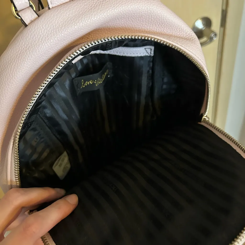 Victoria's Secret Blush Quilted Backpack - Image 2