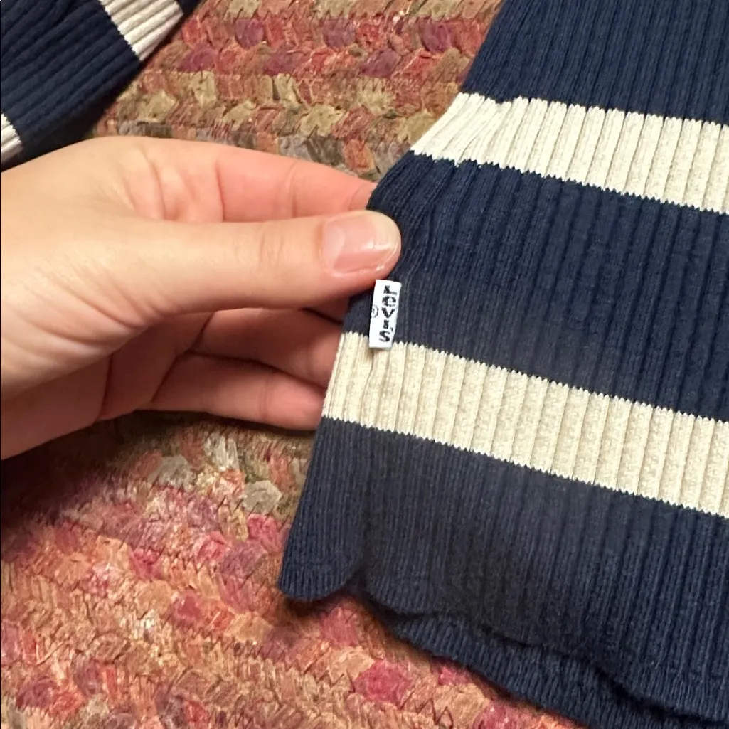LEVIS NAVY CREAM STRIPE BUTTON UP CARDIGAN STRETCH SWEATER - Image 3
