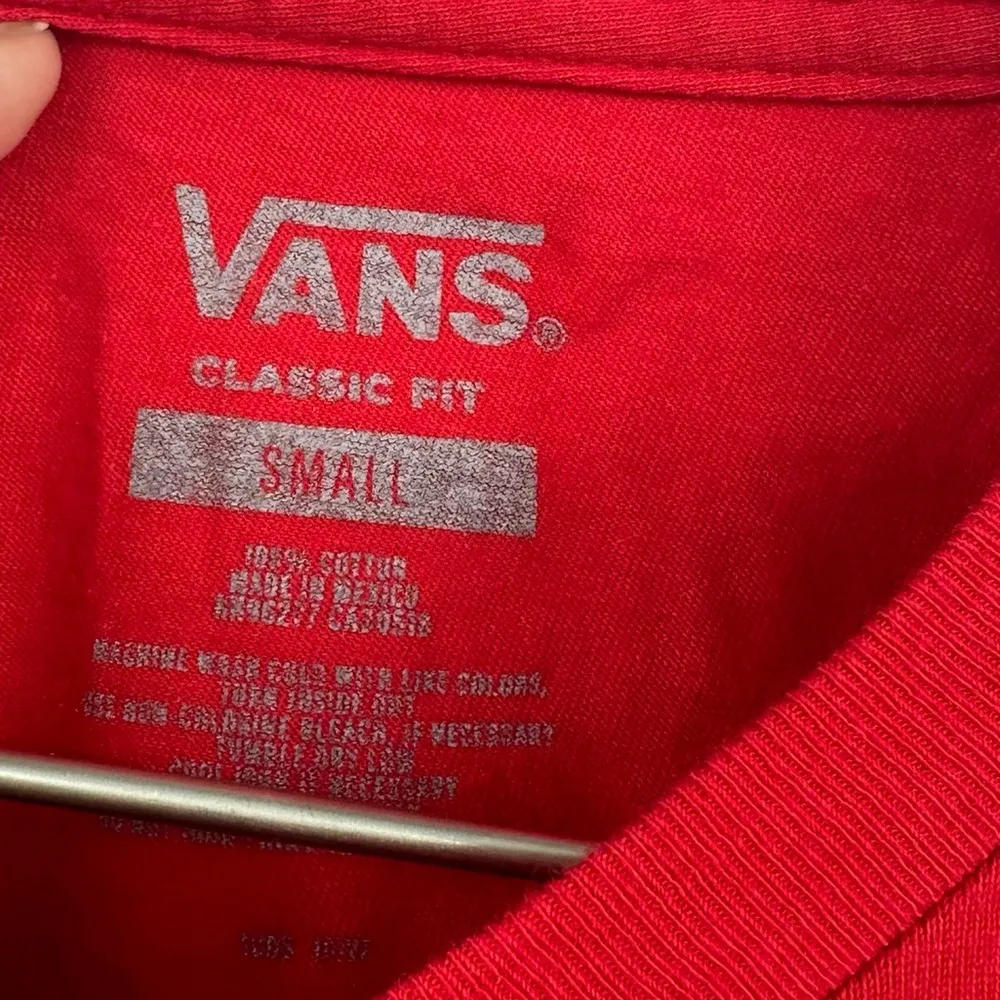 Vans Holidays Red Short Sleeve Shirt Size Small - Image 4