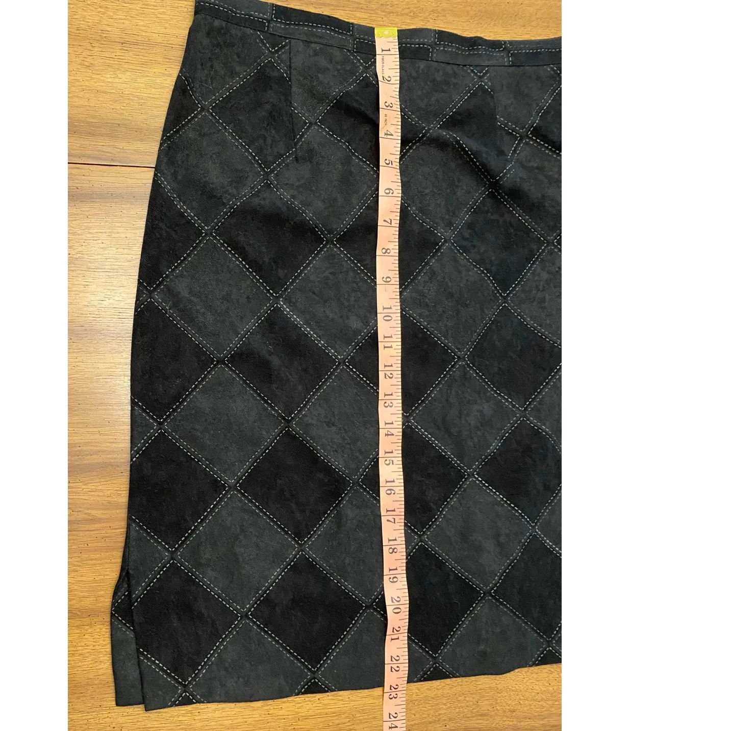 Black Grey Checkered Pencil Skirt Faux Suede‎ Zip Side Sze 12 Dark Academia - Image 5