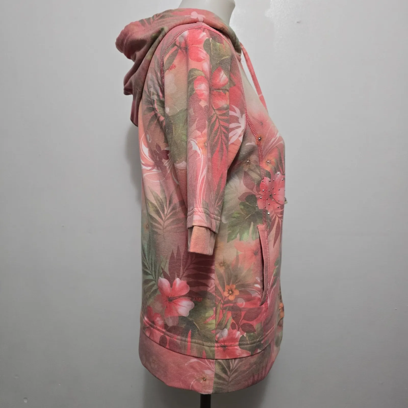 Green Tea Floral Rhinestone Short Sleeve Zip Up Hoodie - Women's Small - Image 4