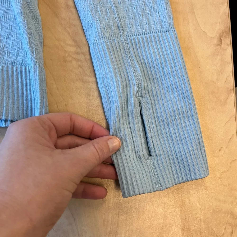 LULULEMON Rest Less Blue Haze Long Sleeve Texhnical Layer Sz 2 - Image 8