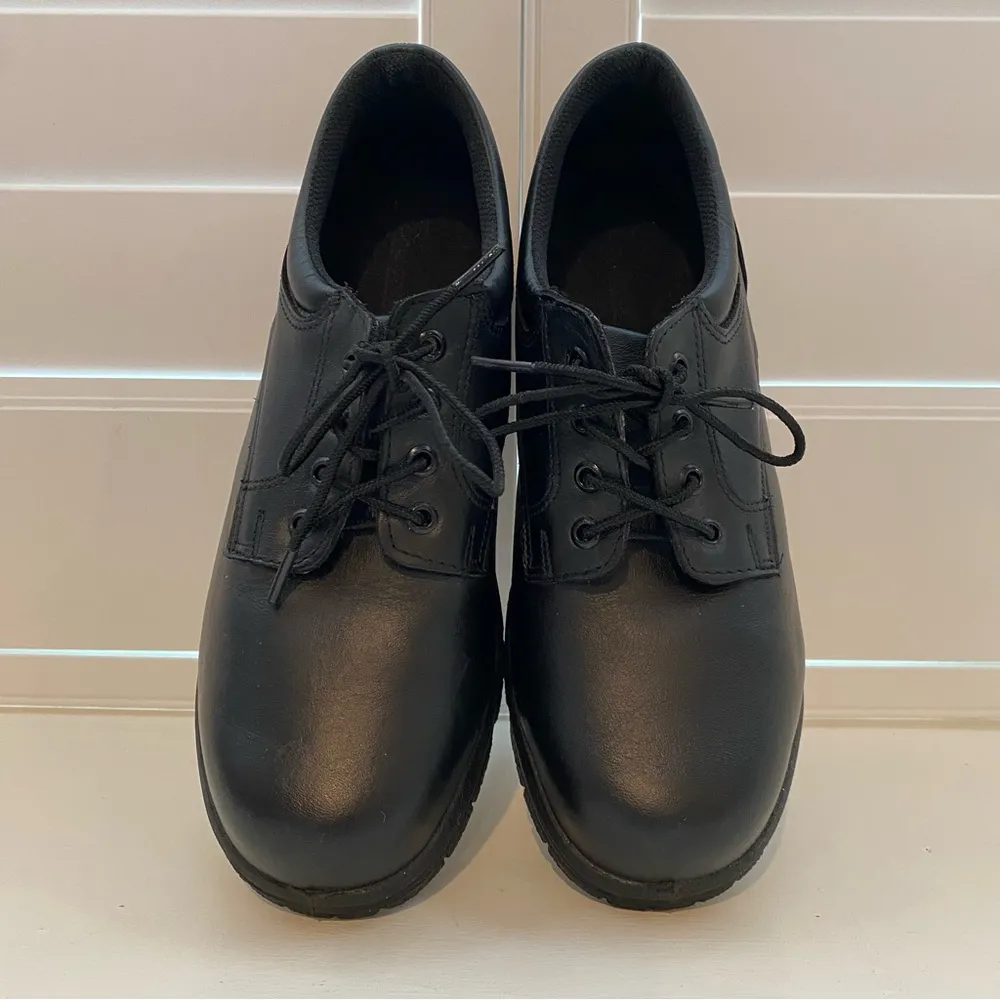 NWOT Thorogood Women’s Soft Streets Series Slip Resistant Oxford Sneaker Size 8 Black - Image 3