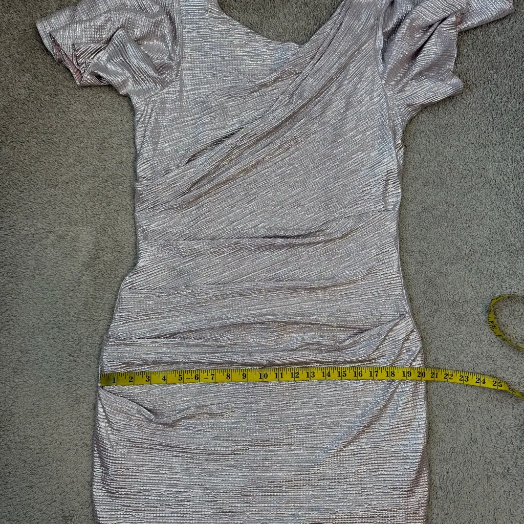 Betsy & Adam Quicksilver Flutter Sleeve Trumpet Gown Pink Silver 14 - Image 9