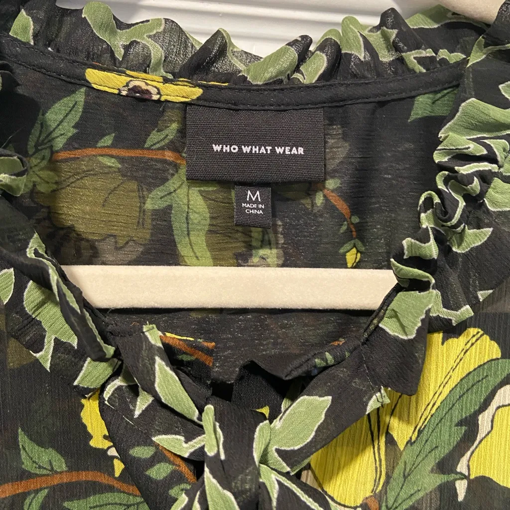 Who What Wear Size M Black Floral Sheer Bow Tie ruffle Collar Long Sleeve Top - Image 3