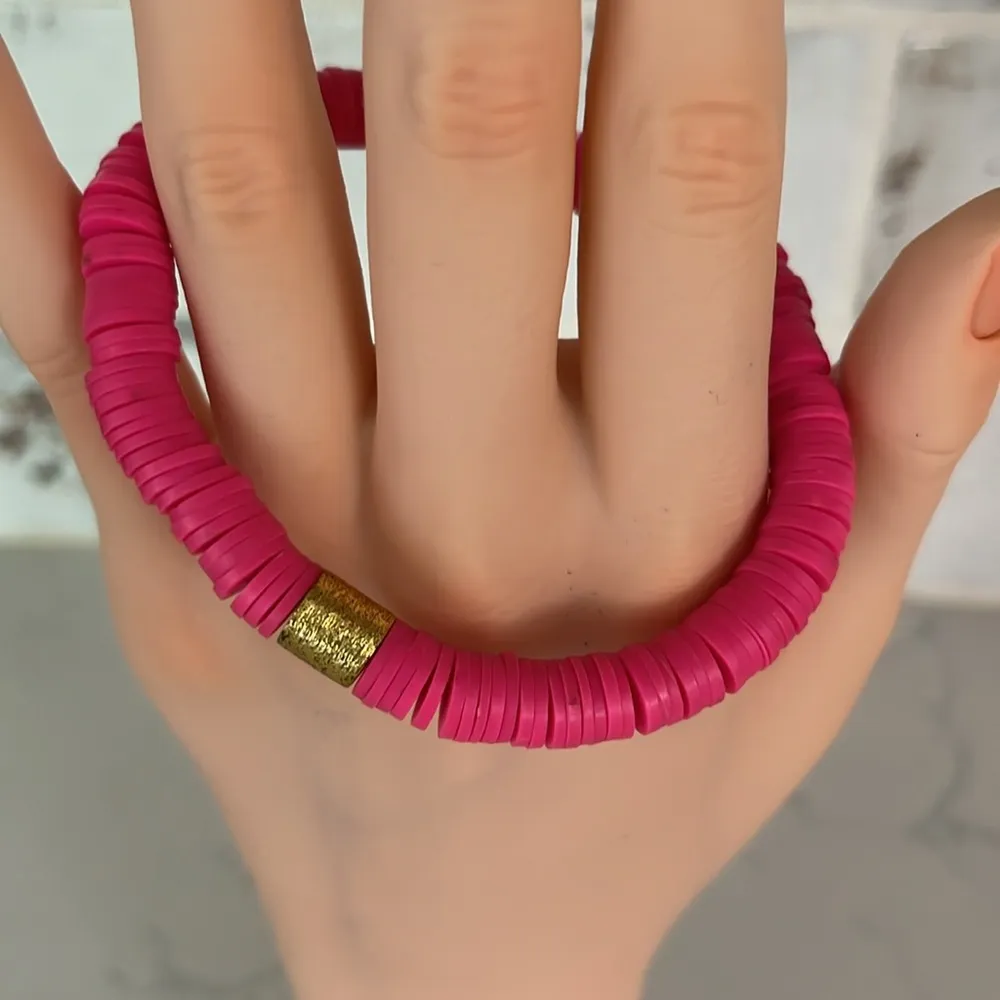 Handmade Hot Pink Elastic Bracelet - Image 2