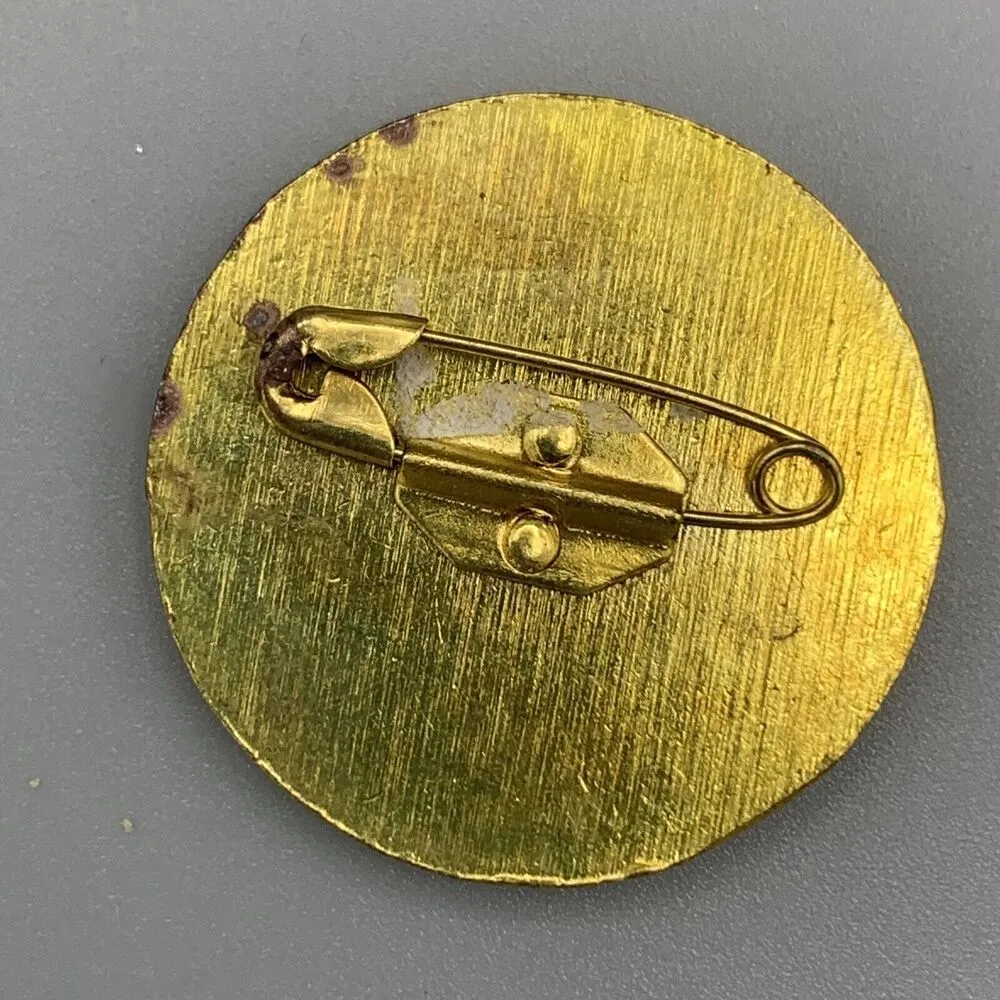 Vintage Round Brooch Lapel Pin Bouquet Flowers Daffodils and Irises Mother’s Day Size 0 - Image 2