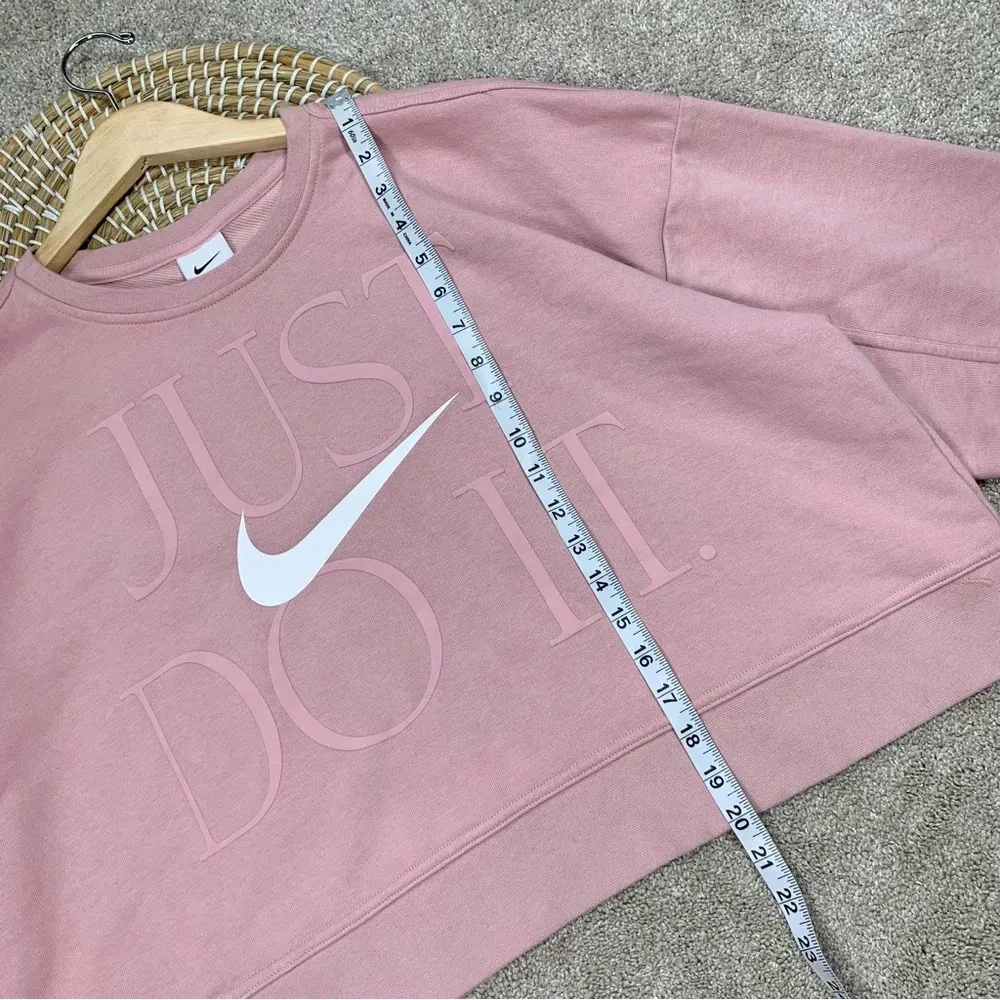 Nike Dri-FIT Get Fit Training Sweatshirt Pullover Oversized Cropped Blush Pink L - Image 16
