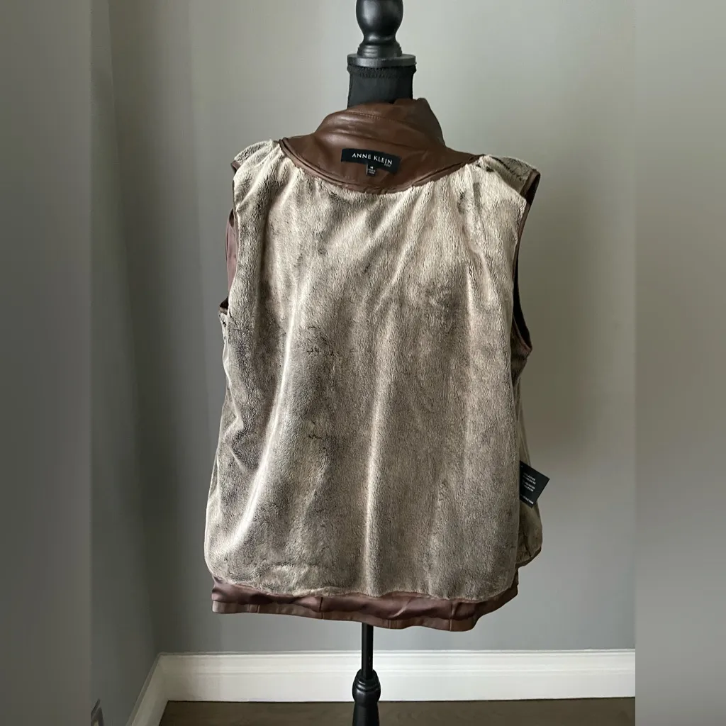 Anne Klein Leather Jacket with removable Faux Fir lining NWT - Image 5