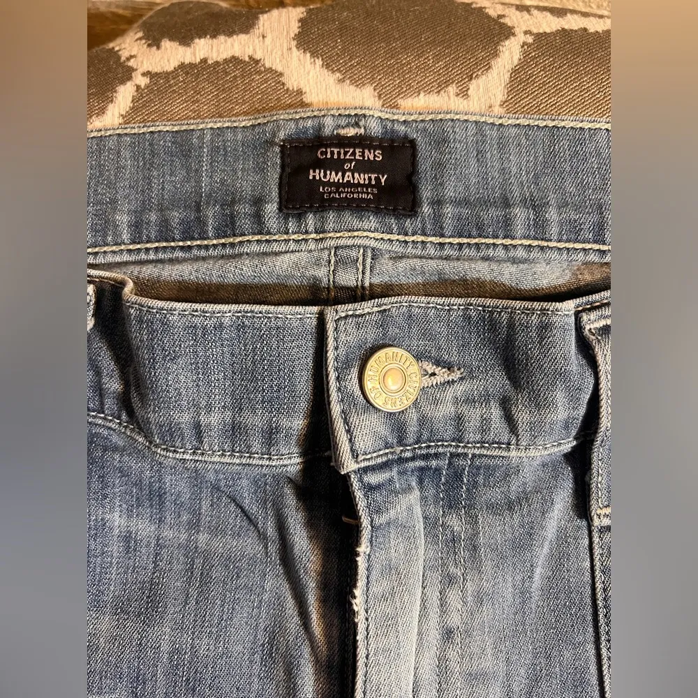 Citizens Of Humanity Cargo Light Wash Blue Ankle Jeans intentional distressing - Image 2