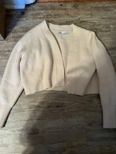 ZARA Cropped Cardigan - Image 2