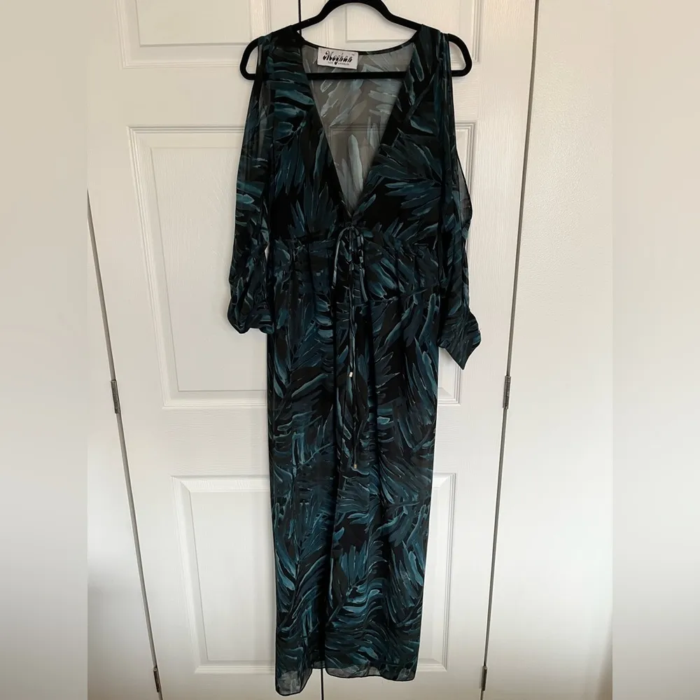 MEGHAN LA Tropical Split Long Sleeve High Low Dress Size S - Image 2