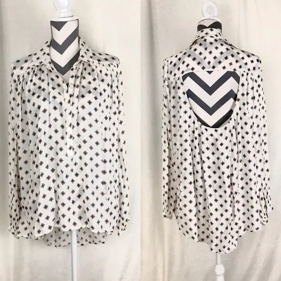 LAST CHANCE! Wild Pearl Hi/Low Half Button Oversized Top -Sz S - Image 2