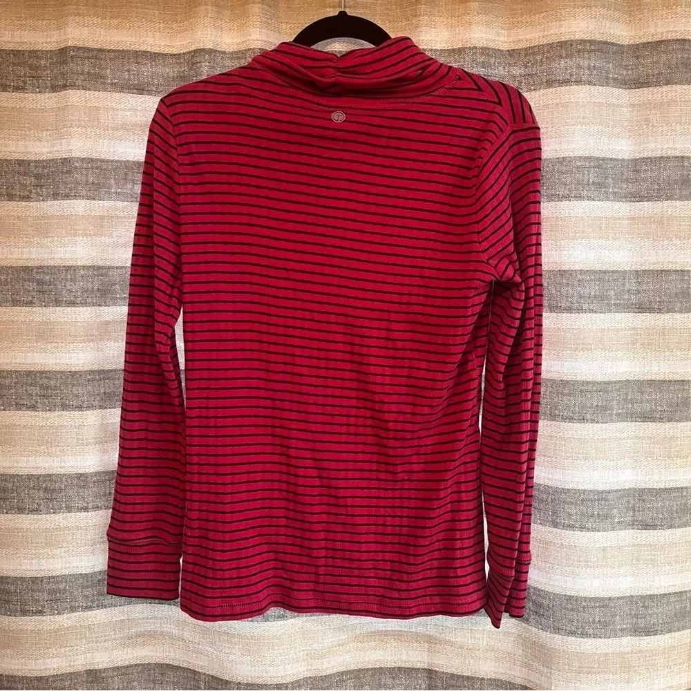 T By Talbots‎ Pink And Navy Stripe Turtle Neck Long Sleeve Size Small - Image 2