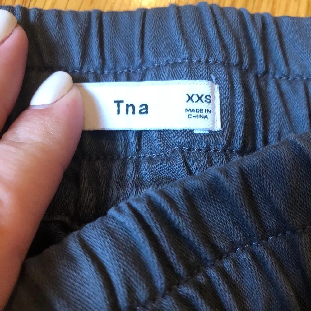 TNA Aritzia joggers size XXS - Image 2