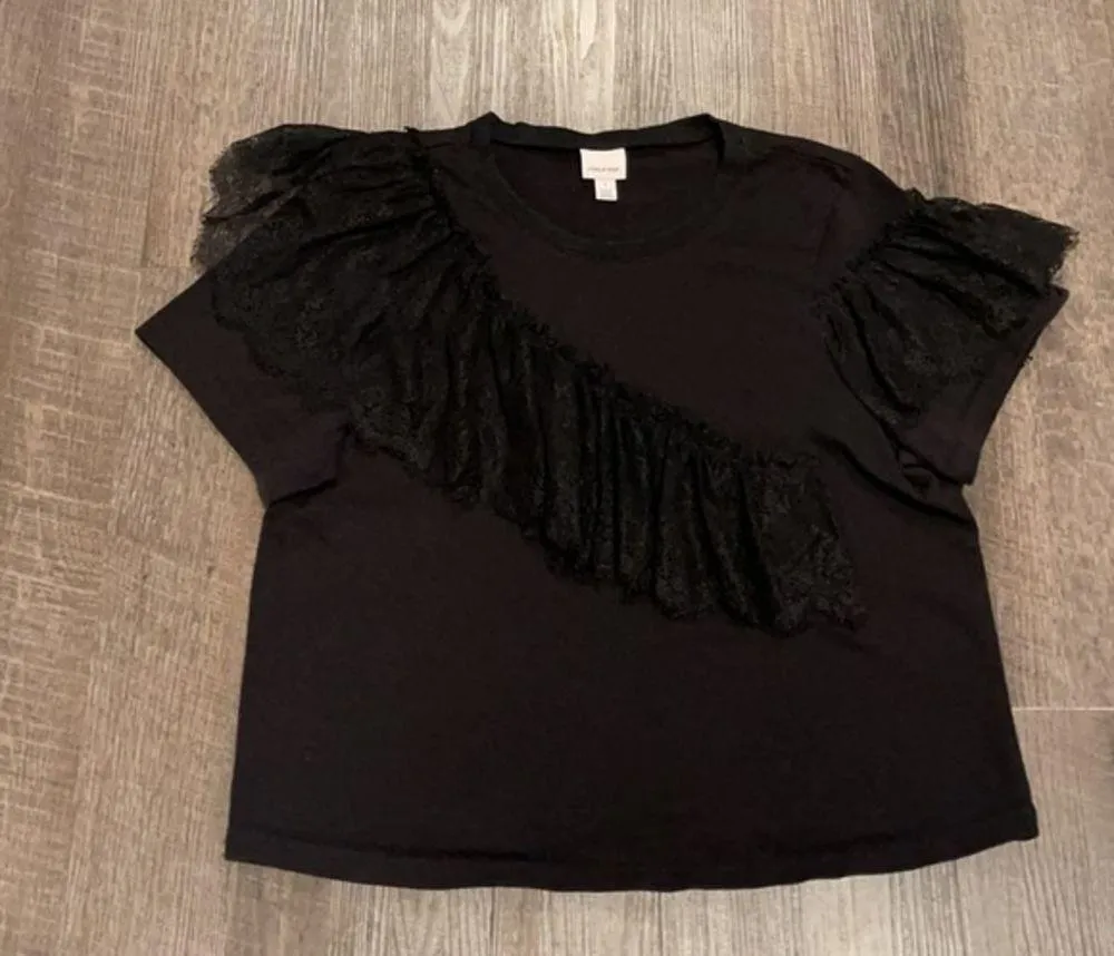 Cinq a sept ruffle lace Tee black - Image 2