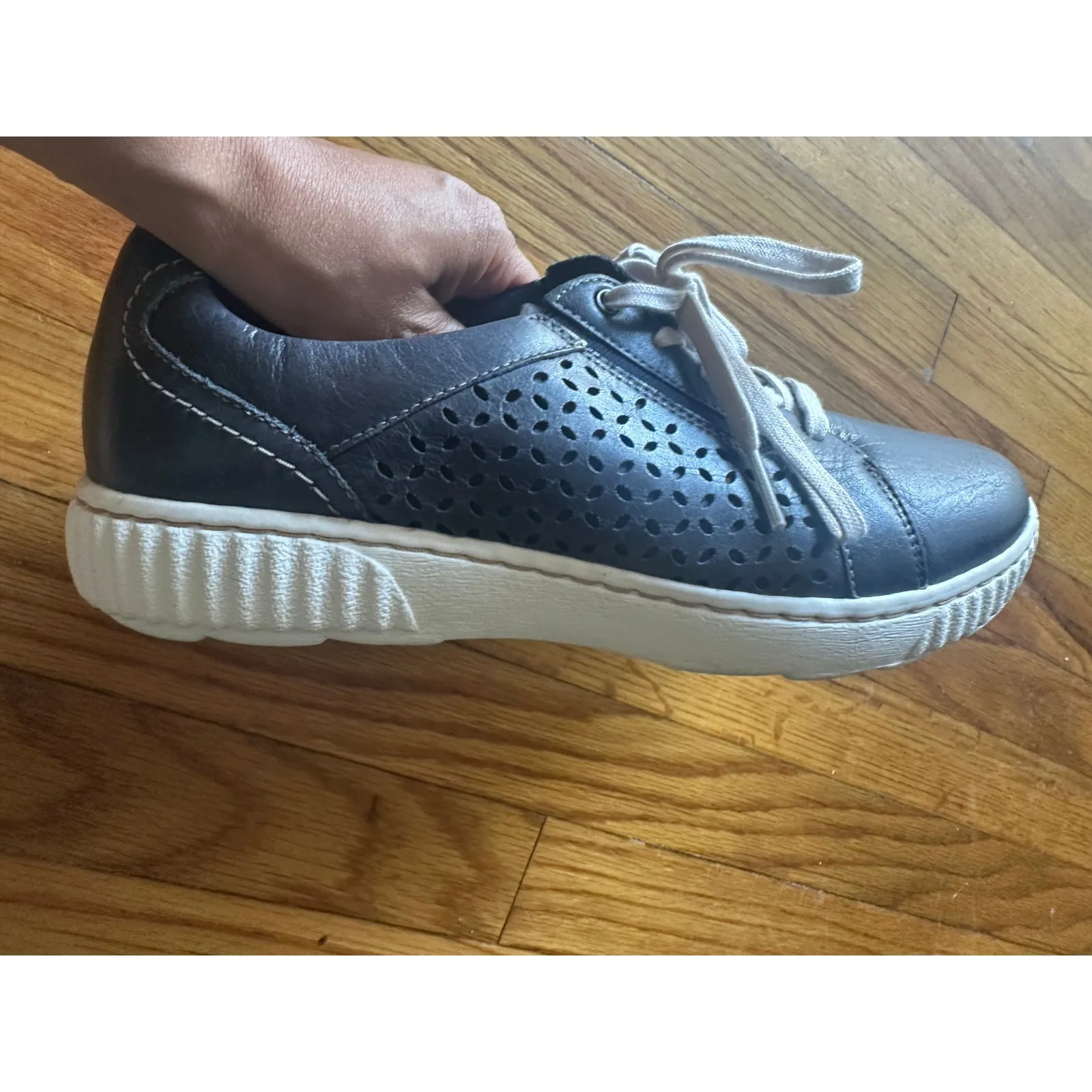 Clarks Caroline Ella Navy Leather Sneakers – Women’s 8.5 Blue - Image 5