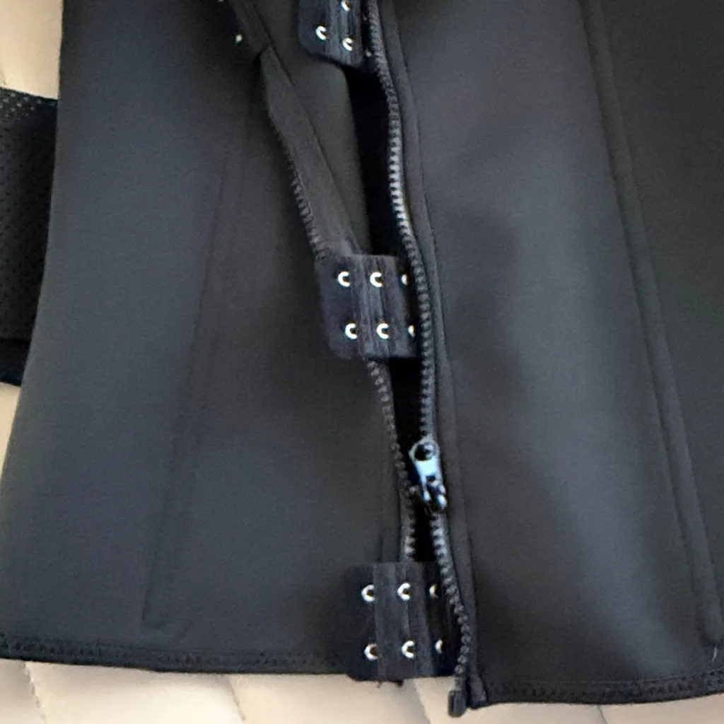 Women’s Waist Trainer Workout Band NWOT Black - Image 3