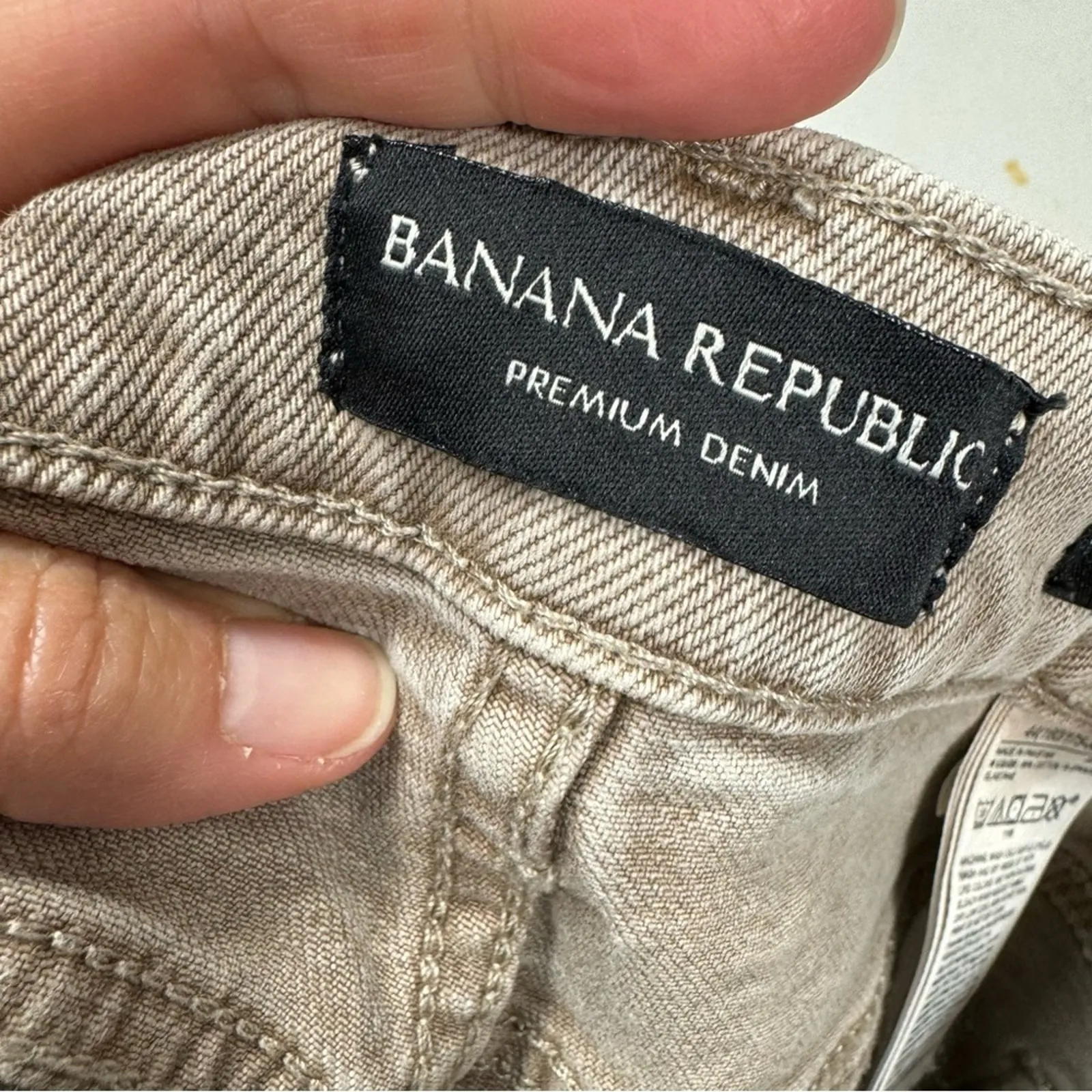 Banana Republic Tan Ultra High Rise Bermuda Shorts Womens 27 Denim Button Fly - Image 9