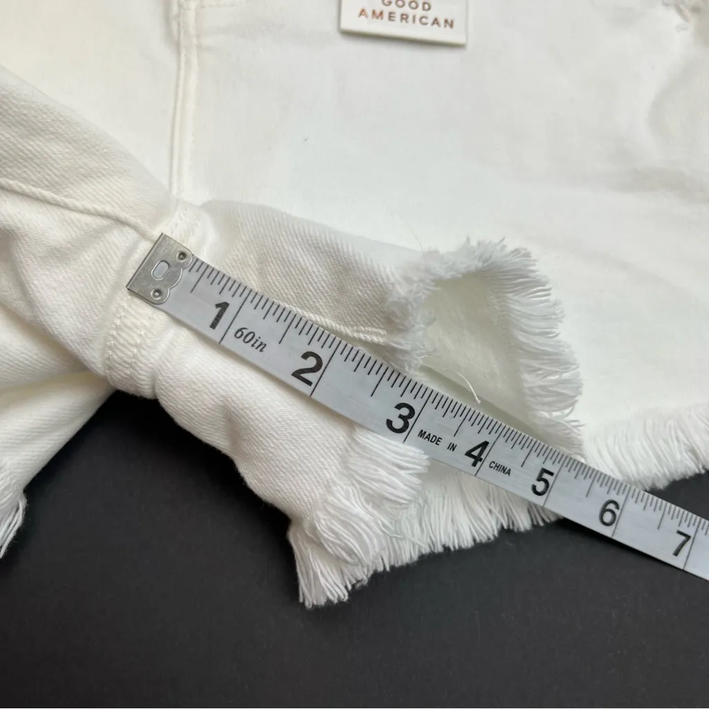 Good American Shorts‎ Good 90s Womens Size 14 / 32 White Denim Distressed NEW - Image 13