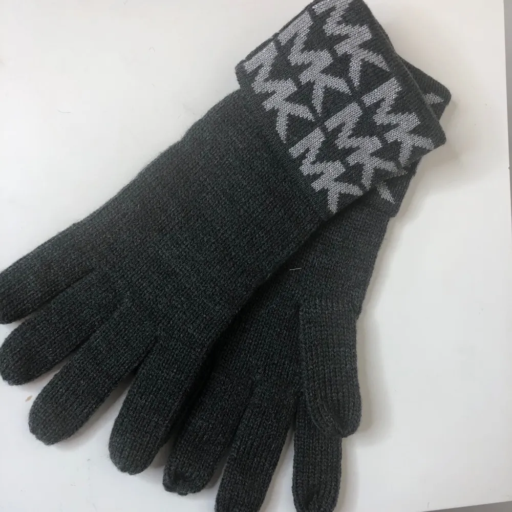 Michael Kors Charcoal Gray Silver Knit Gloves MK - Image 2