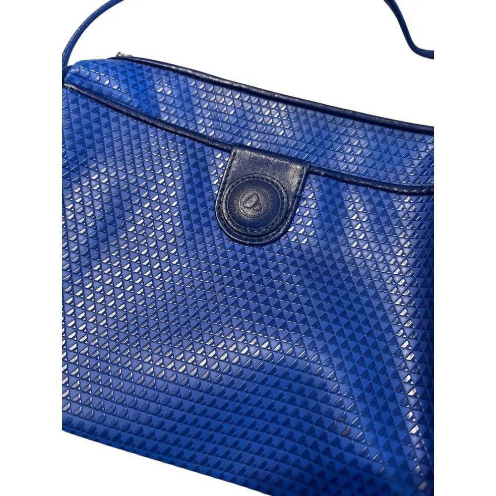 Liz Claiborne vintage Blue Crossbody Bag With Adjustable Strap & Zip Closure - Image 2