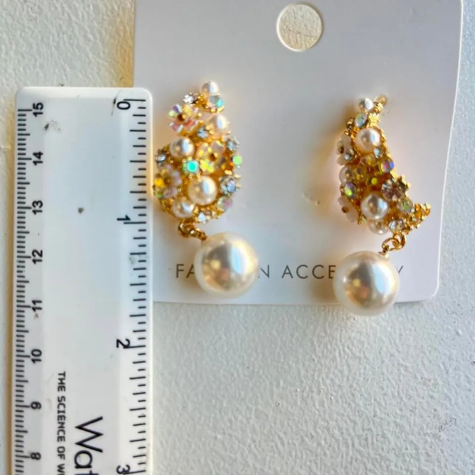 Elegant imitation Pearl Drop Earrings with Rhinestone and Floral Accents new - Image 4