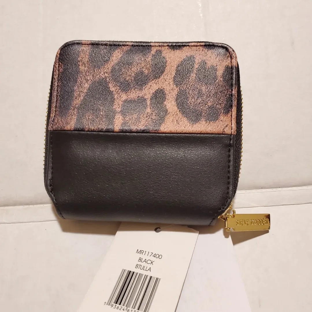 Black Leopard Print Fold Zip Wallet - Image 4