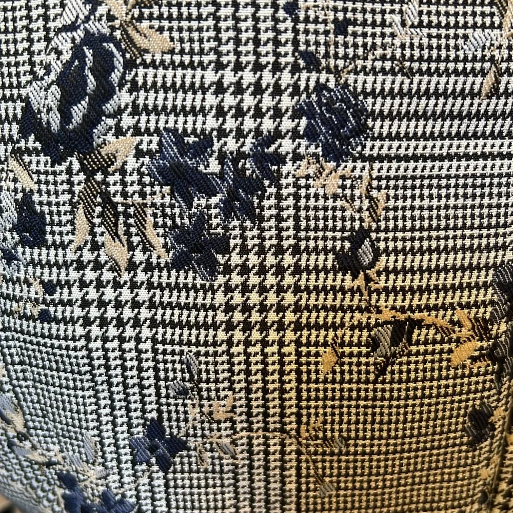 Maggy London Petite Novelty Plaid Sheath with Cap Sleeve and Flounce Hem SZ 6P - Image 8