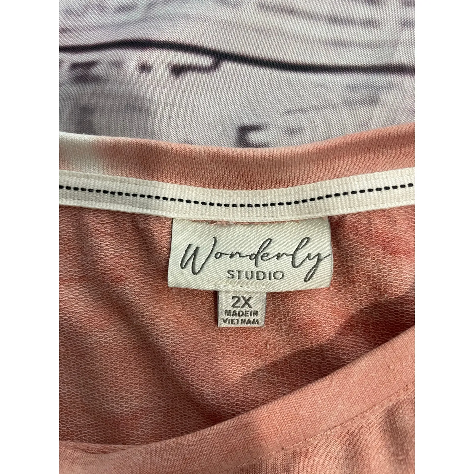 Wonderly Tie Dye Shirt Womens 2X Terrycloth Short Sleeves Stretch Pink White - Image 2