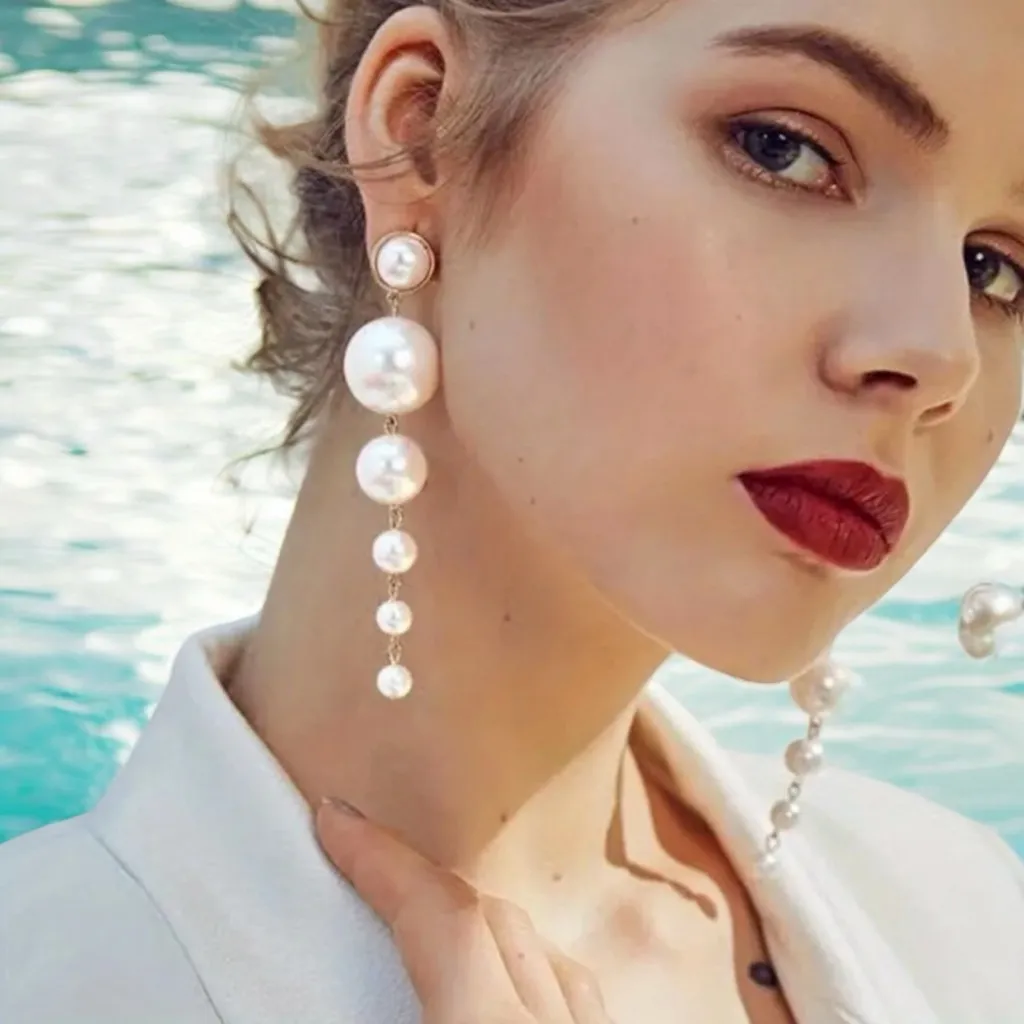 Elegant Floral Tassel Earrings With Faux Pearls - Image 12